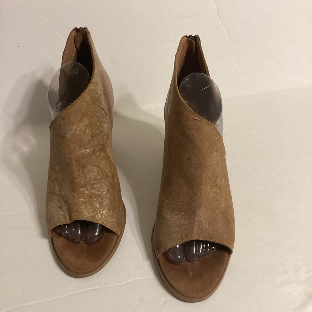 Diba True Women’s Honey Suckle Heeled Sandals Size 11
